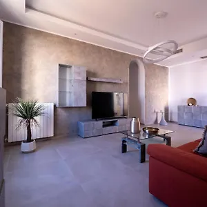  Apartment La Fenice Italy